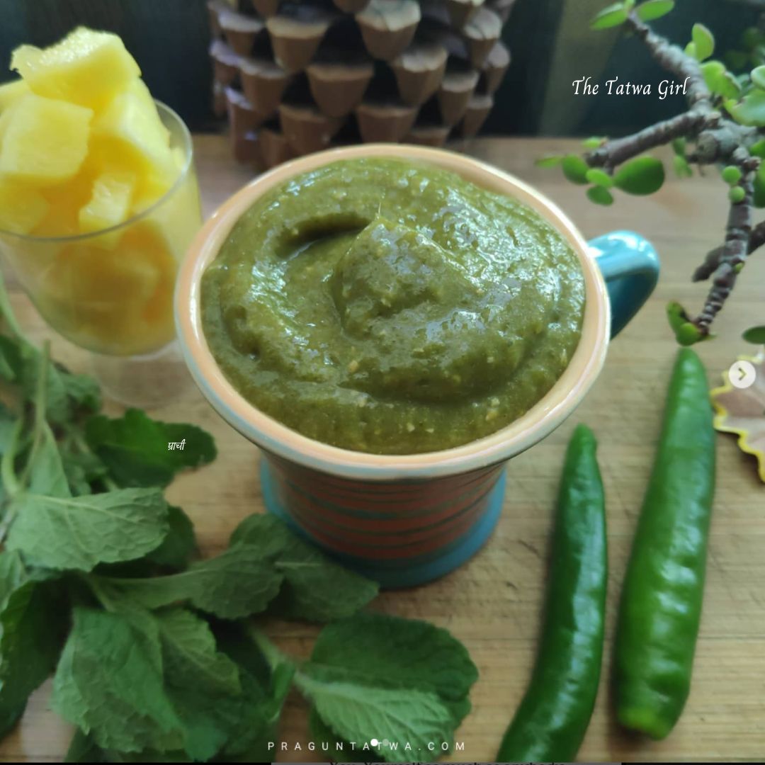 Chilly coriander mint chutney